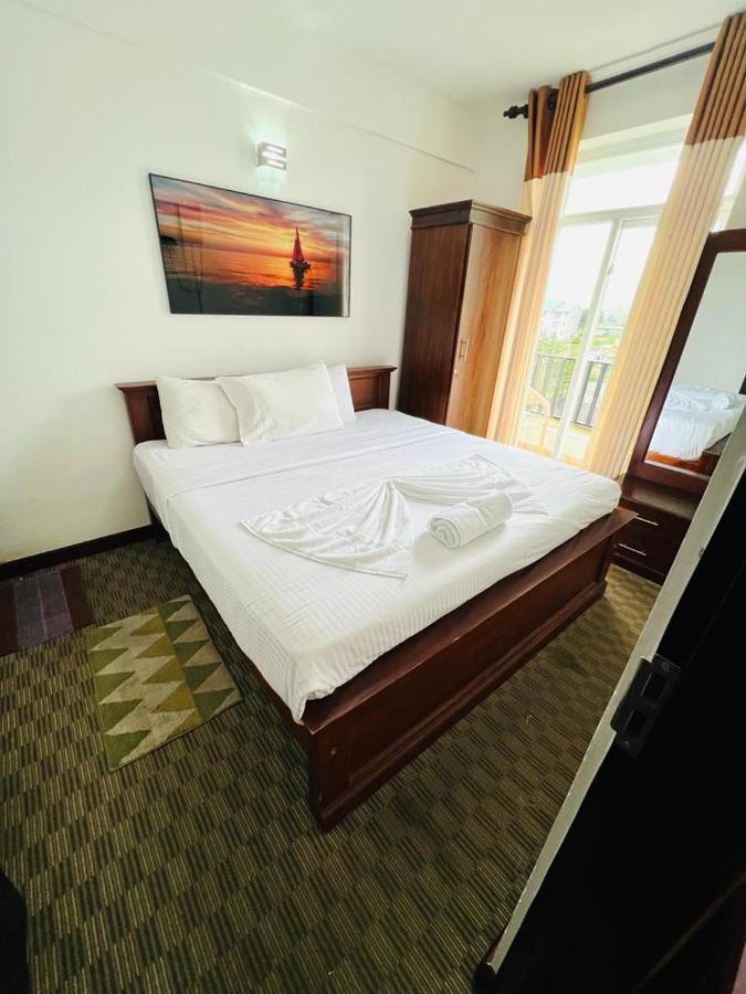 The Grand Royal Luxury Apartment Nuwara Eliya Buitenkant foto